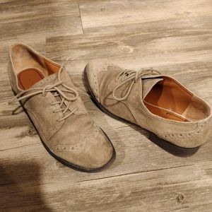 Super cute Nine West oxfords size 9